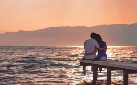 Famous Couple Adda of Mumbai | मुंबई के फेमस कपल अड्डा