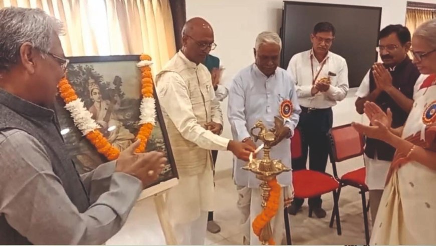 महाराष्ट्र राज्य हिंदी साहित्य अकादमी की राष्ट्रीय संगोष्ठी संपन्न 