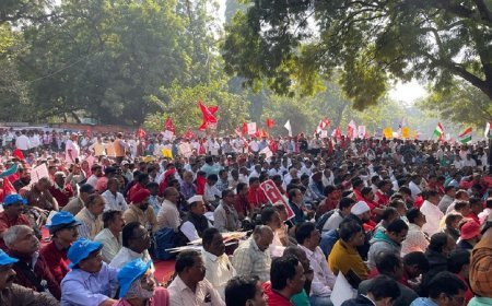 Maharashtra Protest: महाराष्ट्र में Old Pension Scheme की मांग को लेकर सड़कों पर उतरे लाखों कर्मचारी