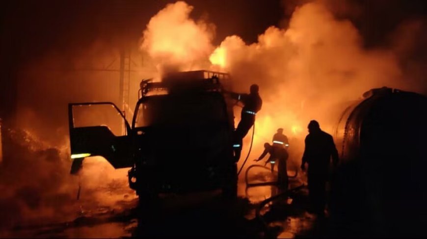 Maharashtra Fire: महाराष्ट्र के पिंपरी चिंचवड में मोमबत्ती बनाने वाली फैक्ट्री में लगी आग